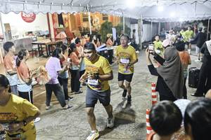 BIB: 
                            <button type="button" onclick="openModal(26304995)" class="btn btn-primary btn-sm float-right btn-popup" data-toggle="modal" data-target=".modal-high-quality">
                        <i class="fas fa-shopping-cart"></i> Add to Cart
                    </button>
                                            <button type="button" onclick="isThisMe(26304995, true)" class="btn btn-success btn-sm float-right btn-popup btn-isme hidden" data-toggle="tooltip" data-placement="bottom" title="นี่คือรูปของคุณใช่ไหม คลิกที่นี่เพื่อเอาเข้าอัลบั้ม">
                        <i class="fas fa-plus"></i> Add to album
                    </button>
                    <button type="button" onclick="isThisMe(26304995, false)" class="btn btn-warning btn-sm float-right btn-popup btn-isnotme hidden">
                        <i class="fas fa-ban"></i> Remove from album
                    </button>