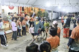 BIB: 
                            <button type="button" onclick="openModal(26305931)" class="btn btn-primary btn-sm float-right btn-popup" data-toggle="modal" data-target=".modal-high-quality">
                        <i class="fas fa-shopping-cart"></i> Add to Cart
                    </button>
                                            <button type="button" onclick="isThisMe(26305931, true)" class="btn btn-success btn-sm float-right btn-popup btn-isme hidden" data-toggle="tooltip" data-placement="bottom" title="นี่คือรูปของคุณใช่ไหม คลิกที่นี่เพื่อเอาเข้าอัลบั้ม">
                        <i class="fas fa-plus"></i> Add to album
                    </button>
                    <button type="button" onclick="isThisMe(26305931, false)" class="btn btn-warning btn-sm float-right btn-popup btn-isnotme hidden">
                        <i class="fas fa-ban"></i> Remove from album
                    </button>