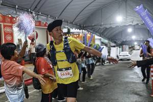 BIB: 
                            <button type="button" onclick="openModal(26304137)" class="btn btn-primary btn-sm float-right btn-popup" data-toggle="modal" data-target=".modal-high-quality">
                        <i class="fas fa-shopping-cart"></i> Add to Cart
                    </button>
                                            <button type="button" onclick="isThisMe(26304137, true)" class="btn btn-success btn-sm float-right btn-popup btn-isme hidden" data-toggle="tooltip" data-placement="bottom" title="นี่คือรูปของคุณใช่ไหม คลิกที่นี่เพื่อเอาเข้าอัลบั้ม">
                        <i class="fas fa-plus"></i> Add to album
                    </button>
                    <button type="button" onclick="isThisMe(26304137, false)" class="btn btn-warning btn-sm float-right btn-popup btn-isnotme hidden">
                        <i class="fas fa-ban"></i> Remove from album
                    </button>