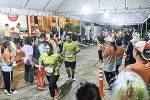 BIB: 
                            <button type="button" onclick="openModal(26305120)" class="btn btn-primary btn-sm float-right btn-popup" data-toggle="modal" data-target=".modal-high-quality">
                        <i class="fas fa-shopping-cart"></i> Add to Cart
                    </button>
                                            <button type="button" onclick="isThisMe(26305120, true)" class="btn btn-success btn-sm float-right btn-popup btn-isme hidden" data-toggle="tooltip" data-placement="bottom" title="นี่คือรูปของคุณใช่ไหม คลิกที่นี่เพื่อเอาเข้าอัลบั้ม">
                        <i class="fas fa-plus"></i> Add to album
                    </button>
                    <button type="button" onclick="isThisMe(26305120, false)" class="btn btn-warning btn-sm float-right btn-popup btn-isnotme hidden">
                        <i class="fas fa-ban"></i> Remove from album
                    </button>