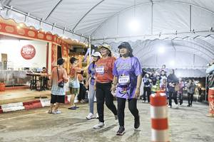 BIB: 
                            <button type="button" onclick="openModal(26306145)" class="btn btn-primary btn-sm float-right btn-popup" data-toggle="modal" data-target=".modal-high-quality">
                        <i class="fas fa-shopping-cart"></i> Add to Cart
                    </button>
                                            <button type="button" onclick="isThisMe(26306145, true)" class="btn btn-success btn-sm float-right btn-popup btn-isme hidden" data-toggle="tooltip" data-placement="bottom" title="นี่คือรูปของคุณใช่ไหม คลิกที่นี่เพื่อเอาเข้าอัลบั้ม">
                        <i class="fas fa-plus"></i> Add to album
                    </button>
                    <button type="button" onclick="isThisMe(26306145, false)" class="btn btn-warning btn-sm float-right btn-popup btn-isnotme hidden">
                        <i class="fas fa-ban"></i> Remove from album
                    </button>