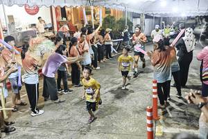 BIB: 
                            <button type="button" onclick="openModal(26304678)" class="btn btn-primary btn-sm float-right btn-popup" data-toggle="modal" data-target=".modal-high-quality">
                        <i class="fas fa-shopping-cart"></i> Add to Cart
                    </button>
                                            <button type="button" onclick="isThisMe(26304678, true)" class="btn btn-success btn-sm float-right btn-popup btn-isme hidden" data-toggle="tooltip" data-placement="bottom" title="นี่คือรูปของคุณใช่ไหม คลิกที่นี่เพื่อเอาเข้าอัลบั้ม">
                        <i class="fas fa-plus"></i> Add to album
                    </button>
                    <button type="button" onclick="isThisMe(26304678, false)" class="btn btn-warning btn-sm float-right btn-popup btn-isnotme hidden">
                        <i class="fas fa-ban"></i> Remove from album
                    </button>