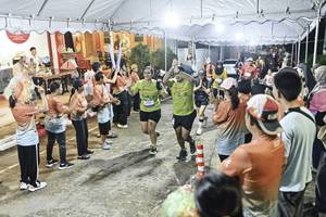 BIB: 
                            <button type="button" onclick="openModal(26305260)" class="btn btn-primary btn-sm float-right btn-popup" data-toggle="modal" data-target=".modal-high-quality">
                        <i class="fas fa-shopping-cart"></i> Add to Cart
                    </button>
                                            <button type="button" onclick="isThisMe(26305260, true)" class="btn btn-success btn-sm float-right btn-popup btn-isme hidden" data-toggle="tooltip" data-placement="bottom" title="นี่คือรูปของคุณใช่ไหม คลิกที่นี่เพื่อเอาเข้าอัลบั้ม">
                        <i class="fas fa-plus"></i> Add to album
                    </button>
                    <button type="button" onclick="isThisMe(26305260, false)" class="btn btn-warning btn-sm float-right btn-popup btn-isnotme hidden">
                        <i class="fas fa-ban"></i> Remove from album
                    </button>