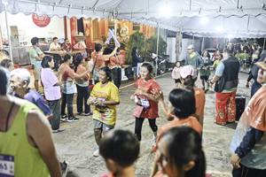 BIB: 
                            <button type="button" onclick="openModal(26305927)" class="btn btn-primary btn-sm float-right btn-popup" data-toggle="modal" data-target=".modal-high-quality">
                        <i class="fas fa-shopping-cart"></i> Add to Cart
                    </button>
                                            <button type="button" onclick="isThisMe(26305927, true)" class="btn btn-success btn-sm float-right btn-popup btn-isme hidden" data-toggle="tooltip" data-placement="bottom" title="นี่คือรูปของคุณใช่ไหม คลิกที่นี่เพื่อเอาเข้าอัลบั้ม">
                        <i class="fas fa-plus"></i> Add to album
                    </button>
                    <button type="button" onclick="isThisMe(26305927, false)" class="btn btn-warning btn-sm float-right btn-popup btn-isnotme hidden">
                        <i class="fas fa-ban"></i> Remove from album
                    </button>