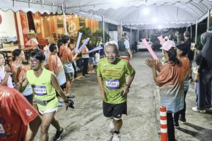 BIB: 
                            <button type="button" onclick="openModal(26304630)" class="btn btn-primary btn-sm float-right btn-popup" data-toggle="modal" data-target=".modal-high-quality">
                        <i class="fas fa-shopping-cart"></i> Add to Cart
                    </button>
                                            <button type="button" onclick="isThisMe(26304630, true)" class="btn btn-success btn-sm float-right btn-popup btn-isme hidden" data-toggle="tooltip" data-placement="bottom" title="นี่คือรูปของคุณใช่ไหม คลิกที่นี่เพื่อเอาเข้าอัลบั้ม">
                        <i class="fas fa-plus"></i> Add to album
                    </button>
                    <button type="button" onclick="isThisMe(26304630, false)" class="btn btn-warning btn-sm float-right btn-popup btn-isnotme hidden">
                        <i class="fas fa-ban"></i> Remove from album
                    </button>