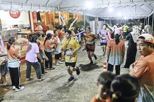 BIB: 
                            <button type="button" onclick="openModal(26304884)" class="btn btn-primary btn-sm float-right btn-popup" data-toggle="modal" data-target=".modal-high-quality">
                        <i class="fas fa-shopping-cart"></i> Add to Cart
                    </button>
                                            <button type="button" onclick="isThisMe(26304884, true)" class="btn btn-success btn-sm float-right btn-popup btn-isme hidden" data-toggle="tooltip" data-placement="bottom" title="นี่คือรูปของคุณใช่ไหม คลิกที่นี่เพื่อเอาเข้าอัลบั้ม">
                        <i class="fas fa-plus"></i> Add to album
                    </button>
                    <button type="button" onclick="isThisMe(26304884, false)" class="btn btn-warning btn-sm float-right btn-popup btn-isnotme hidden">
                        <i class="fas fa-ban"></i> Remove from album
                    </button>