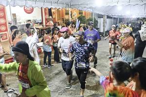 BIB: 
                            <button type="button" onclick="openModal(26304907)" class="btn btn-primary btn-sm float-right btn-popup" data-toggle="modal" data-target=".modal-high-quality">
                        <i class="fas fa-shopping-cart"></i> Add to Cart
                    </button>
                                            <button type="button" onclick="isThisMe(26304907, true)" class="btn btn-success btn-sm float-right btn-popup btn-isme hidden" data-toggle="tooltip" data-placement="bottom" title="นี่คือรูปของคุณใช่ไหม คลิกที่นี่เพื่อเอาเข้าอัลบั้ม">
                        <i class="fas fa-plus"></i> Add to album
                    </button>
                    <button type="button" onclick="isThisMe(26304907, false)" class="btn btn-warning btn-sm float-right btn-popup btn-isnotme hidden">
                        <i class="fas fa-ban"></i> Remove from album
                    </button>