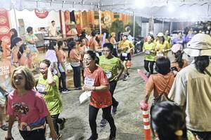 BIB: 
                            <button type="button" onclick="openModal(26305577)" class="btn btn-primary btn-sm float-right btn-popup" data-toggle="modal" data-target=".modal-high-quality">
                        <i class="fas fa-shopping-cart"></i> Add to Cart
                    </button>
                                            <button type="button" onclick="isThisMe(26305577, true)" class="btn btn-success btn-sm float-right btn-popup btn-isme hidden" data-toggle="tooltip" data-placement="bottom" title="นี่คือรูปของคุณใช่ไหม คลิกที่นี่เพื่อเอาเข้าอัลบั้ม">
                        <i class="fas fa-plus"></i> Add to album
                    </button>
                    <button type="button" onclick="isThisMe(26305577, false)" class="btn btn-warning btn-sm float-right btn-popup btn-isnotme hidden">
                        <i class="fas fa-ban"></i> Remove from album
                    </button>