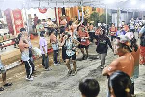 BIB: 
                            <button type="button" onclick="openModal(26305779)" class="btn btn-primary btn-sm float-right btn-popup" data-toggle="modal" data-target=".modal-high-quality">
                        <i class="fas fa-shopping-cart"></i> Add to Cart
                    </button>
                                            <button type="button" onclick="isThisMe(26305779, true)" class="btn btn-success btn-sm float-right btn-popup btn-isme hidden" data-toggle="tooltip" data-placement="bottom" title="นี่คือรูปของคุณใช่ไหม คลิกที่นี่เพื่อเอาเข้าอัลบั้ม">
                        <i class="fas fa-plus"></i> Add to album
                    </button>
                    <button type="button" onclick="isThisMe(26305779, false)" class="btn btn-warning btn-sm float-right btn-popup btn-isnotme hidden">
                        <i class="fas fa-ban"></i> Remove from album
                    </button>