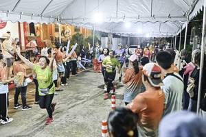 BIB: 
                            <button type="button" onclick="openModal(26305270)" class="btn btn-primary btn-sm float-right btn-popup" data-toggle="modal" data-target=".modal-high-quality">
                        <i class="fas fa-shopping-cart"></i> Add to Cart
                    </button>
                                            <button type="button" onclick="isThisMe(26305270, true)" class="btn btn-success btn-sm float-right btn-popup btn-isme hidden" data-toggle="tooltip" data-placement="bottom" title="นี่คือรูปของคุณใช่ไหม คลิกที่นี่เพื่อเอาเข้าอัลบั้ม">
                        <i class="fas fa-plus"></i> Add to album
                    </button>
                    <button type="button" onclick="isThisMe(26305270, false)" class="btn btn-warning btn-sm float-right btn-popup btn-isnotme hidden">
                        <i class="fas fa-ban"></i> Remove from album
                    </button>