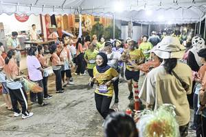 BIB: 
                            <button type="button" onclick="openModal(26305425)" class="btn btn-primary btn-sm float-right btn-popup" data-toggle="modal" data-target=".modal-high-quality">
                        <i class="fas fa-shopping-cart"></i> Add to Cart
                    </button>
                                            <button type="button" onclick="isThisMe(26305425, true)" class="btn btn-success btn-sm float-right btn-popup btn-isme hidden" data-toggle="tooltip" data-placement="bottom" title="นี่คือรูปของคุณใช่ไหม คลิกที่นี่เพื่อเอาเข้าอัลบั้ม">
                        <i class="fas fa-plus"></i> Add to album
                    </button>
                    <button type="button" onclick="isThisMe(26305425, false)" class="btn btn-warning btn-sm float-right btn-popup btn-isnotme hidden">
                        <i class="fas fa-ban"></i> Remove from album
                    </button>