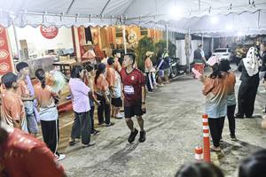 BIB: 
                            <button type="button" onclick="openModal(26304746)" class="btn btn-primary btn-sm float-right btn-popup" data-toggle="modal" data-target=".modal-high-quality">
                        <i class="fas fa-shopping-cart"></i> Add to Cart
                    </button>
                                            <button type="button" onclick="isThisMe(26304746, true)" class="btn btn-success btn-sm float-right btn-popup btn-isme hidden" data-toggle="tooltip" data-placement="bottom" title="นี่คือรูปของคุณใช่ไหม คลิกที่นี่เพื่อเอาเข้าอัลบั้ม">
                        <i class="fas fa-plus"></i> Add to album
                    </button>
                    <button type="button" onclick="isThisMe(26304746, false)" class="btn btn-warning btn-sm float-right btn-popup btn-isnotme hidden">
                        <i class="fas fa-ban"></i> Remove from album
                    </button>