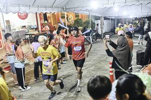 BIB: 
                            <button type="button" onclick="openModal(26304978)" class="btn btn-primary btn-sm float-right btn-popup" data-toggle="modal" data-target=".modal-high-quality">
                        <i class="fas fa-shopping-cart"></i> Add to Cart
                    </button>
                                            <button type="button" onclick="isThisMe(26304978, true)" class="btn btn-success btn-sm float-right btn-popup btn-isme hidden" data-toggle="tooltip" data-placement="bottom" title="นี่คือรูปของคุณใช่ไหม คลิกที่นี่เพื่อเอาเข้าอัลบั้ม">
                        <i class="fas fa-plus"></i> Add to album
                    </button>
                    <button type="button" onclick="isThisMe(26304978, false)" class="btn btn-warning btn-sm float-right btn-popup btn-isnotme hidden">
                        <i class="fas fa-ban"></i> Remove from album
                    </button>