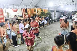 BIB: 
                            <button type="button" onclick="openModal(26304850)" class="btn btn-primary btn-sm float-right btn-popup" data-toggle="modal" data-target=".modal-high-quality">
                        <i class="fas fa-shopping-cart"></i> Add to Cart
                    </button>
                                            <button type="button" onclick="isThisMe(26304850, true)" class="btn btn-success btn-sm float-right btn-popup btn-isme hidden" data-toggle="tooltip" data-placement="bottom" title="นี่คือรูปของคุณใช่ไหม คลิกที่นี่เพื่อเอาเข้าอัลบั้ม">
                        <i class="fas fa-plus"></i> Add to album
                    </button>
                    <button type="button" onclick="isThisMe(26304850, false)" class="btn btn-warning btn-sm float-right btn-popup btn-isnotme hidden">
                        <i class="fas fa-ban"></i> Remove from album
                    </button>