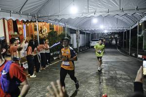 BIB: 
                            <button type="button" onclick="openModal(26304346)" class="btn btn-primary btn-sm float-right btn-popup" data-toggle="modal" data-target=".modal-high-quality">
                        <i class="fas fa-shopping-cart"></i> Add to Cart
                    </button>
                                            <button type="button" onclick="isThisMe(26304346, true)" class="btn btn-success btn-sm float-right btn-popup btn-isme hidden" data-toggle="tooltip" data-placement="bottom" title="นี่คือรูปของคุณใช่ไหม คลิกที่นี่เพื่อเอาเข้าอัลบั้ม">
                        <i class="fas fa-plus"></i> Add to album
                    </button>
                    <button type="button" onclick="isThisMe(26304346, false)" class="btn btn-warning btn-sm float-right btn-popup btn-isnotme hidden">
                        <i class="fas fa-ban"></i> Remove from album
                    </button>