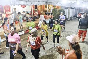 BIB: 
                            <button type="button" onclick="openModal(26306053)" class="btn btn-primary btn-sm float-right btn-popup" data-toggle="modal" data-target=".modal-high-quality">
                        <i class="fas fa-shopping-cart"></i> Add to Cart
                    </button>
                                            <button type="button" onclick="isThisMe(26306053, true)" class="btn btn-success btn-sm float-right btn-popup btn-isme hidden" data-toggle="tooltip" data-placement="bottom" title="นี่คือรูปของคุณใช่ไหม คลิกที่นี่เพื่อเอาเข้าอัลบั้ม">
                        <i class="fas fa-plus"></i> Add to album
                    </button>
                    <button type="button" onclick="isThisMe(26306053, false)" class="btn btn-warning btn-sm float-right btn-popup btn-isnotme hidden">
                        <i class="fas fa-ban"></i> Remove from album
                    </button>