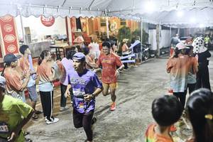 BIB: 
                            <button type="button" onclick="openModal(26304816)" class="btn btn-primary btn-sm float-right btn-popup" data-toggle="modal" data-target=".modal-high-quality">
                        <i class="fas fa-shopping-cart"></i> Add to Cart
                    </button>
                                            <button type="button" onclick="isThisMe(26304816, true)" class="btn btn-success btn-sm float-right btn-popup btn-isme hidden" data-toggle="tooltip" data-placement="bottom" title="นี่คือรูปของคุณใช่ไหม คลิกที่นี่เพื่อเอาเข้าอัลบั้ม">
                        <i class="fas fa-plus"></i> Add to album
                    </button>
                    <button type="button" onclick="isThisMe(26304816, false)" class="btn btn-warning btn-sm float-right btn-popup btn-isnotme hidden">
                        <i class="fas fa-ban"></i> Remove from album
                    </button>