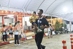 BIB: 
                            <button type="button" onclick="openModal(26306106)" class="btn btn-primary btn-sm float-right btn-popup" data-toggle="modal" data-target=".modal-high-quality">
                        <i class="fas fa-shopping-cart"></i> Add to Cart
                    </button>
                                            <button type="button" onclick="isThisMe(26306106, true)" class="btn btn-success btn-sm float-right btn-popup btn-isme hidden" data-toggle="tooltip" data-placement="bottom" title="นี่คือรูปของคุณใช่ไหม คลิกที่นี่เพื่อเอาเข้าอัลบั้ม">
                        <i class="fas fa-plus"></i> Add to album
                    </button>
                    <button type="button" onclick="isThisMe(26306106, false)" class="btn btn-warning btn-sm float-right btn-popup btn-isnotme hidden">
                        <i class="fas fa-ban"></i> Remove from album
                    </button>