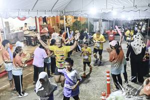 BIB: 
                            <button type="button" onclick="openModal(26305196)" class="btn btn-primary btn-sm float-right btn-popup" data-toggle="modal" data-target=".modal-high-quality">
                        <i class="fas fa-shopping-cart"></i> Add to Cart
                    </button>
                                            <button type="button" onclick="isThisMe(26305196, true)" class="btn btn-success btn-sm float-right btn-popup btn-isme hidden" data-toggle="tooltip" data-placement="bottom" title="นี่คือรูปของคุณใช่ไหม คลิกที่นี่เพื่อเอาเข้าอัลบั้ม">
                        <i class="fas fa-plus"></i> Add to album
                    </button>
                    <button type="button" onclick="isThisMe(26305196, false)" class="btn btn-warning btn-sm float-right btn-popup btn-isnotme hidden">
                        <i class="fas fa-ban"></i> Remove from album
                    </button>