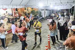 BIB: 
                            <button type="button" onclick="openModal(26305203)" class="btn btn-primary btn-sm float-right btn-popup" data-toggle="modal" data-target=".modal-high-quality">
                        <i class="fas fa-shopping-cart"></i> Add to Cart
                    </button>
                                            <button type="button" onclick="isThisMe(26305203, true)" class="btn btn-success btn-sm float-right btn-popup btn-isme hidden" data-toggle="tooltip" data-placement="bottom" title="นี่คือรูปของคุณใช่ไหม คลิกที่นี่เพื่อเอาเข้าอัลบั้ม">
                        <i class="fas fa-plus"></i> Add to album
                    </button>
                    <button type="button" onclick="isThisMe(26305203, false)" class="btn btn-warning btn-sm float-right btn-popup btn-isnotme hidden">
                        <i class="fas fa-ban"></i> Remove from album
                    </button>