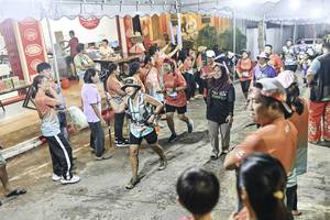 BIB: 
                            <button type="button" onclick="openModal(26305781)" class="btn btn-primary btn-sm float-right btn-popup" data-toggle="modal" data-target=".modal-high-quality">
                        <i class="fas fa-shopping-cart"></i> Add to Cart
                    </button>
                                            <button type="button" onclick="isThisMe(26305781, true)" class="btn btn-success btn-sm float-right btn-popup btn-isme hidden" data-toggle="tooltip" data-placement="bottom" title="นี่คือรูปของคุณใช่ไหม คลิกที่นี่เพื่อเอาเข้าอัลบั้ม">
                        <i class="fas fa-plus"></i> Add to album
                    </button>
                    <button type="button" onclick="isThisMe(26305781, false)" class="btn btn-warning btn-sm float-right btn-popup btn-isnotme hidden">
                        <i class="fas fa-ban"></i> Remove from album
                    </button>