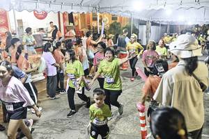 BIB: 
                            <button type="button" onclick="openModal(26305570)" class="btn btn-primary btn-sm float-right btn-popup" data-toggle="modal" data-target=".modal-high-quality">
                        <i class="fas fa-shopping-cart"></i> Add to Cart
                    </button>
                                            <button type="button" onclick="isThisMe(26305570, true)" class="btn btn-success btn-sm float-right btn-popup btn-isme hidden" data-toggle="tooltip" data-placement="bottom" title="นี่คือรูปของคุณใช่ไหม คลิกที่นี่เพื่อเอาเข้าอัลบั้ม">
                        <i class="fas fa-plus"></i> Add to album
                    </button>
                    <button type="button" onclick="isThisMe(26305570, false)" class="btn btn-warning btn-sm float-right btn-popup btn-isnotme hidden">
                        <i class="fas fa-ban"></i> Remove from album
                    </button>