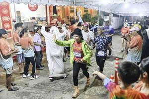 BIB: 
                            <button type="button" onclick="openModal(26304910)" class="btn btn-primary btn-sm float-right btn-popup" data-toggle="modal" data-target=".modal-high-quality">
                        <i class="fas fa-shopping-cart"></i> Add to Cart
                    </button>
                                            <button type="button" onclick="isThisMe(26304910, true)" class="btn btn-success btn-sm float-right btn-popup btn-isme hidden" data-toggle="tooltip" data-placement="bottom" title="นี่คือรูปของคุณใช่ไหม คลิกที่นี่เพื่อเอาเข้าอัลบั้ม">
                        <i class="fas fa-plus"></i> Add to album
                    </button>
                    <button type="button" onclick="isThisMe(26304910, false)" class="btn btn-warning btn-sm float-right btn-popup btn-isnotme hidden">
                        <i class="fas fa-ban"></i> Remove from album
                    </button>