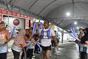 BIB: 
                            <button type="button" onclick="openModal(26303936)" class="btn btn-primary btn-sm float-right btn-popup" data-toggle="modal" data-target=".modal-high-quality">
                        <i class="fas fa-shopping-cart"></i> Add to Cart
                    </button>
                                            <button type="button" onclick="isThisMe(26303936, true)" class="btn btn-success btn-sm float-right btn-popup btn-isme hidden" data-toggle="tooltip" data-placement="bottom" title="นี่คือรูปของคุณใช่ไหม คลิกที่นี่เพื่อเอาเข้าอัลบั้ม">
                        <i class="fas fa-plus"></i> Add to album
                    </button>
                    <button type="button" onclick="isThisMe(26303936, false)" class="btn btn-warning btn-sm float-right btn-popup btn-isnotme hidden">
                        <i class="fas fa-ban"></i> Remove from album
                    </button>