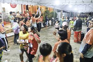 BIB: 
                            <button type="button" onclick="openModal(26305929)" class="btn btn-primary btn-sm float-right btn-popup" data-toggle="modal" data-target=".modal-high-quality">
                        <i class="fas fa-shopping-cart"></i> Add to Cart
                    </button>
                                            <button type="button" onclick="isThisMe(26305929, true)" class="btn btn-success btn-sm float-right btn-popup btn-isme hidden" data-toggle="tooltip" data-placement="bottom" title="นี่คือรูปของคุณใช่ไหม คลิกที่นี่เพื่อเอาเข้าอัลบั้ม">
                        <i class="fas fa-plus"></i> Add to album
                    </button>
                    <button type="button" onclick="isThisMe(26305929, false)" class="btn btn-warning btn-sm float-right btn-popup btn-isnotme hidden">
                        <i class="fas fa-ban"></i> Remove from album
                    </button>