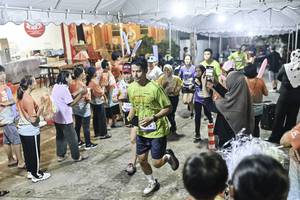 BIB: 
                            <button type="button" onclick="openModal(26305001)" class="btn btn-primary btn-sm float-right btn-popup" data-toggle="modal" data-target=".modal-high-quality">
                        <i class="fas fa-shopping-cart"></i> Add to Cart
                    </button>
                                            <button type="button" onclick="isThisMe(26305001, true)" class="btn btn-success btn-sm float-right btn-popup btn-isme hidden" data-toggle="tooltip" data-placement="bottom" title="นี่คือรูปของคุณใช่ไหม คลิกที่นี่เพื่อเอาเข้าอัลบั้ม">
                        <i class="fas fa-plus"></i> Add to album
                    </button>
                    <button type="button" onclick="isThisMe(26305001, false)" class="btn btn-warning btn-sm float-right btn-popup btn-isnotme hidden">
                        <i class="fas fa-ban"></i> Remove from album
                    </button>