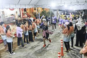 BIB: 
                            <button type="button" onclick="openModal(26305188)" class="btn btn-primary btn-sm float-right btn-popup" data-toggle="modal" data-target=".modal-high-quality">
                        <i class="fas fa-shopping-cart"></i> Add to Cart
                    </button>
                                            <button type="button" onclick="isThisMe(26305188, true)" class="btn btn-success btn-sm float-right btn-popup btn-isme hidden" data-toggle="tooltip" data-placement="bottom" title="นี่คือรูปของคุณใช่ไหม คลิกที่นี่เพื่อเอาเข้าอัลบั้ม">
                        <i class="fas fa-plus"></i> Add to album
                    </button>
                    <button type="button" onclick="isThisMe(26305188, false)" class="btn btn-warning btn-sm float-right btn-popup btn-isnotme hidden">
                        <i class="fas fa-ban"></i> Remove from album
                    </button>