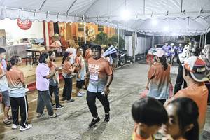 BIB: 
                            <button type="button" onclick="openModal(26304852)" class="btn btn-primary btn-sm float-right btn-popup" data-toggle="modal" data-target=".modal-high-quality">
                        <i class="fas fa-shopping-cart"></i> Add to Cart
                    </button>
                                            <button type="button" onclick="isThisMe(26304852, true)" class="btn btn-success btn-sm float-right btn-popup btn-isme hidden" data-toggle="tooltip" data-placement="bottom" title="นี่คือรูปของคุณใช่ไหม คลิกที่นี่เพื่อเอาเข้าอัลบั้ม">
                        <i class="fas fa-plus"></i> Add to album
                    </button>
                    <button type="button" onclick="isThisMe(26304852, false)" class="btn btn-warning btn-sm float-right btn-popup btn-isnotme hidden">
                        <i class="fas fa-ban"></i> Remove from album
                    </button>