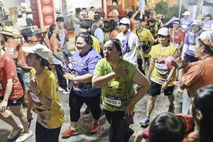 BIB: 
                            <button type="button" onclick="openModal(26305642)" class="btn btn-primary btn-sm float-right btn-popup" data-toggle="modal" data-target=".modal-high-quality">
                        <i class="fas fa-shopping-cart"></i> Add to Cart
                    </button>
                                            <button type="button" onclick="isThisMe(26305642, true)" class="btn btn-success btn-sm float-right btn-popup btn-isme hidden" data-toggle="tooltip" data-placement="bottom" title="นี่คือรูปของคุณใช่ไหม คลิกที่นี่เพื่อเอาเข้าอัลบั้ม">
                        <i class="fas fa-plus"></i> Add to album
                    </button>
                    <button type="button" onclick="isThisMe(26305642, false)" class="btn btn-warning btn-sm float-right btn-popup btn-isnotme hidden">
                        <i class="fas fa-ban"></i> Remove from album
                    </button>