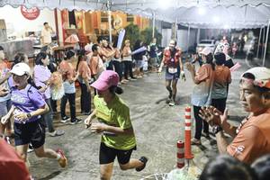 BIB: 
                            <button type="button" onclick="openModal(26304658)" class="btn btn-primary btn-sm float-right btn-popup" data-toggle="modal" data-target=".modal-high-quality">
                        <i class="fas fa-shopping-cart"></i> Add to Cart
                    </button>
                                            <button type="button" onclick="isThisMe(26304658, true)" class="btn btn-success btn-sm float-right btn-popup btn-isme hidden" data-toggle="tooltip" data-placement="bottom" title="นี่คือรูปของคุณใช่ไหม คลิกที่นี่เพื่อเอาเข้าอัลบั้ม">
                        <i class="fas fa-plus"></i> Add to album
                    </button>
                    <button type="button" onclick="isThisMe(26304658, false)" class="btn btn-warning btn-sm float-right btn-popup btn-isnotme hidden">
                        <i class="fas fa-ban"></i> Remove from album
                    </button>