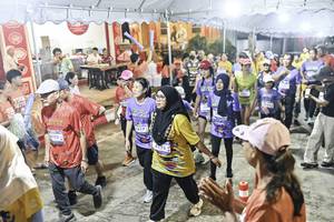 BIB: 
                            <button type="button" onclick="openModal(26306020)" class="btn btn-primary btn-sm float-right btn-popup" data-toggle="modal" data-target=".modal-high-quality">
                        <i class="fas fa-shopping-cart"></i> Add to Cart
                    </button>
                                            <button type="button" onclick="isThisMe(26306020, true)" class="btn btn-success btn-sm float-right btn-popup btn-isme hidden" data-toggle="tooltip" data-placement="bottom" title="นี่คือรูปของคุณใช่ไหม คลิกที่นี่เพื่อเอาเข้าอัลบั้ม">
                        <i class="fas fa-plus"></i> Add to album
                    </button>
                    <button type="button" onclick="isThisMe(26306020, false)" class="btn btn-warning btn-sm float-right btn-popup btn-isnotme hidden">
                        <i class="fas fa-ban"></i> Remove from album
                    </button>