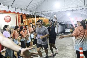 BIB: 
                            <button type="button" onclick="openModal(26304483)" class="btn btn-primary btn-sm float-right btn-popup" data-toggle="modal" data-target=".modal-high-quality">
                        <i class="fas fa-shopping-cart"></i> Add to Cart
                    </button>
                                            <button type="button" onclick="isThisMe(26304483, true)" class="btn btn-success btn-sm float-right btn-popup btn-isme hidden" data-toggle="tooltip" data-placement="bottom" title="นี่คือรูปของคุณใช่ไหม คลิกที่นี่เพื่อเอาเข้าอัลบั้ม">
                        <i class="fas fa-plus"></i> Add to album
                    </button>
                    <button type="button" onclick="isThisMe(26304483, false)" class="btn btn-warning btn-sm float-right btn-popup btn-isnotme hidden">
                        <i class="fas fa-ban"></i> Remove from album
                    </button>