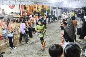 BIB: 
                            <button type="button" onclick="openModal(26304999)" class="btn btn-primary btn-sm float-right btn-popup" data-toggle="modal" data-target=".modal-high-quality">
                        <i class="fas fa-shopping-cart"></i> Add to Cart
                    </button>
                                            <button type="button" onclick="isThisMe(26304999, true)" class="btn btn-success btn-sm float-right btn-popup btn-isme hidden" data-toggle="tooltip" data-placement="bottom" title="นี่คือรูปของคุณใช่ไหม คลิกที่นี่เพื่อเอาเข้าอัลบั้ม">
                        <i class="fas fa-plus"></i> Add to album
                    </button>
                    <button type="button" onclick="isThisMe(26304999, false)" class="btn btn-warning btn-sm float-right btn-popup btn-isnotme hidden">
                        <i class="fas fa-ban"></i> Remove from album
                    </button>