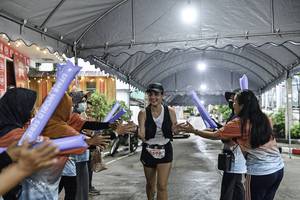 BIB: 
                            <button type="button" onclick="openModal(26304070)" class="btn btn-primary btn-sm float-right btn-popup" data-toggle="modal" data-target=".modal-high-quality">
                        <i class="fas fa-shopping-cart"></i> Add to Cart
                    </button>
                                            <button type="button" onclick="isThisMe(26304070, true)" class="btn btn-success btn-sm float-right btn-popup btn-isme hidden" data-toggle="tooltip" data-placement="bottom" title="นี่คือรูปของคุณใช่ไหม คลิกที่นี่เพื่อเอาเข้าอัลบั้ม">
                        <i class="fas fa-plus"></i> Add to album
                    </button>
                    <button type="button" onclick="isThisMe(26304070, false)" class="btn btn-warning btn-sm float-right btn-popup btn-isnotme hidden">
                        <i class="fas fa-ban"></i> Remove from album
                    </button>