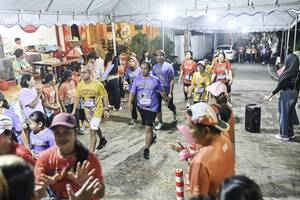 BIB: 
                            <button type="button" onclick="openModal(26305723)" class="btn btn-primary btn-sm float-right btn-popup" data-toggle="modal" data-target=".modal-high-quality">
                        <i class="fas fa-shopping-cart"></i> Add to Cart
                    </button>
                                            <button type="button" onclick="isThisMe(26305723, true)" class="btn btn-success btn-sm float-right btn-popup btn-isme hidden" data-toggle="tooltip" data-placement="bottom" title="นี่คือรูปของคุณใช่ไหม คลิกที่นี่เพื่อเอาเข้าอัลบั้ม">
                        <i class="fas fa-plus"></i> Add to album
                    </button>
                    <button type="button" onclick="isThisMe(26305723, false)" class="btn btn-warning btn-sm float-right btn-popup btn-isnotme hidden">
                        <i class="fas fa-ban"></i> Remove from album
                    </button>