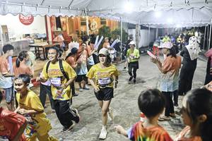 BIB: 
                            <button type="button" onclick="openModal(26304924)" class="btn btn-primary btn-sm float-right btn-popup" data-toggle="modal" data-target=".modal-high-quality">
                        <i class="fas fa-shopping-cart"></i> Add to Cart
                    </button>
                                            <button type="button" onclick="isThisMe(26304924, true)" class="btn btn-success btn-sm float-right btn-popup btn-isme hidden" data-toggle="tooltip" data-placement="bottom" title="นี่คือรูปของคุณใช่ไหม คลิกที่นี่เพื่อเอาเข้าอัลบั้ม">
                        <i class="fas fa-plus"></i> Add to album
                    </button>
                    <button type="button" onclick="isThisMe(26304924, false)" class="btn btn-warning btn-sm float-right btn-popup btn-isnotme hidden">
                        <i class="fas fa-ban"></i> Remove from album
                    </button>