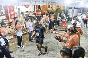 BIB: 
                            <button type="button" onclick="openModal(26305684)" class="btn btn-primary btn-sm float-right btn-popup" data-toggle="modal" data-target=".modal-high-quality">
                        <i class="fas fa-shopping-cart"></i> Add to Cart
                    </button>
                                            <button type="button" onclick="isThisMe(26305684, true)" class="btn btn-success btn-sm float-right btn-popup btn-isme hidden" data-toggle="tooltip" data-placement="bottom" title="นี่คือรูปของคุณใช่ไหม คลิกที่นี่เพื่อเอาเข้าอัลบั้ม">
                        <i class="fas fa-plus"></i> Add to album
                    </button>
                    <button type="button" onclick="isThisMe(26305684, false)" class="btn btn-warning btn-sm float-right btn-popup btn-isnotme hidden">
                        <i class="fas fa-ban"></i> Remove from album
                    </button>