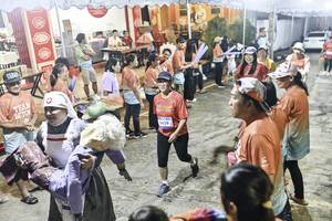 BIB: 
                            <button type="button" onclick="openModal(26305687)" class="btn btn-primary btn-sm float-right btn-popup" data-toggle="modal" data-target=".modal-high-quality">
                        <i class="fas fa-shopping-cart"></i> Add to Cart
                    </button>
                                            <button type="button" onclick="isThisMe(26305687, true)" class="btn btn-success btn-sm float-right btn-popup btn-isme hidden" data-toggle="tooltip" data-placement="bottom" title="นี่คือรูปของคุณใช่ไหม คลิกที่นี่เพื่อเอาเข้าอัลบั้ม">
                        <i class="fas fa-plus"></i> Add to album
                    </button>
                    <button type="button" onclick="isThisMe(26305687, false)" class="btn btn-warning btn-sm float-right btn-popup btn-isnotme hidden">
                        <i class="fas fa-ban"></i> Remove from album
                    </button>