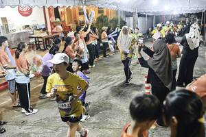 BIB: 
                            <button type="button" onclick="openModal(26304960)" class="btn btn-primary btn-sm float-right btn-popup" data-toggle="modal" data-target=".modal-high-quality">
                        <i class="fas fa-shopping-cart"></i> Add to Cart
                    </button>
                                            <button type="button" onclick="isThisMe(26304960, true)" class="btn btn-success btn-sm float-right btn-popup btn-isme hidden" data-toggle="tooltip" data-placement="bottom" title="นี่คือรูปของคุณใช่ไหม คลิกที่นี่เพื่อเอาเข้าอัลบั้ม">
                        <i class="fas fa-plus"></i> Add to album
                    </button>
                    <button type="button" onclick="isThisMe(26304960, false)" class="btn btn-warning btn-sm float-right btn-popup btn-isnotme hidden">
                        <i class="fas fa-ban"></i> Remove from album
                    </button>