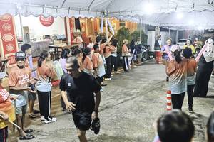 BIB: 
                            <button type="button" onclick="openModal(26304759)" class="btn btn-primary btn-sm float-right btn-popup" data-toggle="modal" data-target=".modal-high-quality">
                        <i class="fas fa-shopping-cart"></i> Add to Cart
                    </button>
                                            <button type="button" onclick="isThisMe(26304759, true)" class="btn btn-success btn-sm float-right btn-popup btn-isme hidden" data-toggle="tooltip" data-placement="bottom" title="นี่คือรูปของคุณใช่ไหม คลิกที่นี่เพื่อเอาเข้าอัลบั้ม">
                        <i class="fas fa-plus"></i> Add to album
                    </button>
                    <button type="button" onclick="isThisMe(26304759, false)" class="btn btn-warning btn-sm float-right btn-popup btn-isnotme hidden">
                        <i class="fas fa-ban"></i> Remove from album
                    </button>