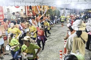 BIB: 
                            <button type="button" onclick="openModal(26305383)" class="btn btn-primary btn-sm float-right btn-popup" data-toggle="modal" data-target=".modal-high-quality">
                        <i class="fas fa-shopping-cart"></i> Add to Cart
                    </button>
                                            <button type="button" onclick="isThisMe(26305383, true)" class="btn btn-success btn-sm float-right btn-popup btn-isme hidden" data-toggle="tooltip" data-placement="bottom" title="นี่คือรูปของคุณใช่ไหม คลิกที่นี่เพื่อเอาเข้าอัลบั้ม">
                        <i class="fas fa-plus"></i> Add to album
                    </button>
                    <button type="button" onclick="isThisMe(26305383, false)" class="btn btn-warning btn-sm float-right btn-popup btn-isnotme hidden">
                        <i class="fas fa-ban"></i> Remove from album
                    </button>