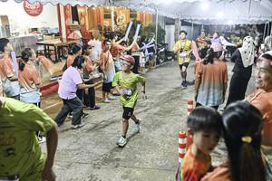 BIB: 
                            <button type="button" onclick="openModal(26304881)" class="btn btn-primary btn-sm float-right btn-popup" data-toggle="modal" data-target=".modal-high-quality">
                        <i class="fas fa-shopping-cart"></i> Add to Cart
                    </button>
                                            <button type="button" onclick="isThisMe(26304881, true)" class="btn btn-success btn-sm float-right btn-popup btn-isme hidden" data-toggle="tooltip" data-placement="bottom" title="นี่คือรูปของคุณใช่ไหม คลิกที่นี่เพื่อเอาเข้าอัลบั้ม">
                        <i class="fas fa-plus"></i> Add to album
                    </button>
                    <button type="button" onclick="isThisMe(26304881, false)" class="btn btn-warning btn-sm float-right btn-popup btn-isnotme hidden">
                        <i class="fas fa-ban"></i> Remove from album
                    </button>