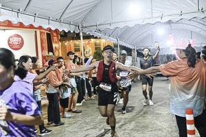 BIB: 
                            <button type="button" onclick="openModal(26304481)" class="btn btn-primary btn-sm float-right btn-popup" data-toggle="modal" data-target=".modal-high-quality">
                        <i class="fas fa-shopping-cart"></i> Add to Cart
                    </button>
                                            <button type="button" onclick="isThisMe(26304481, true)" class="btn btn-success btn-sm float-right btn-popup btn-isme hidden" data-toggle="tooltip" data-placement="bottom" title="นี่คือรูปของคุณใช่ไหม คลิกที่นี่เพื่อเอาเข้าอัลบั้ม">
                        <i class="fas fa-plus"></i> Add to album
                    </button>
                    <button type="button" onclick="isThisMe(26304481, false)" class="btn btn-warning btn-sm float-right btn-popup btn-isnotme hidden">
                        <i class="fas fa-ban"></i> Remove from album
                    </button>