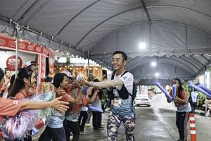 BIB: 
                            <button type="button" onclick="openModal(26304025)" class="btn btn-primary btn-sm float-right btn-popup" data-toggle="modal" data-target=".modal-high-quality">
                        <i class="fas fa-shopping-cart"></i> Add to Cart
                    </button>
                                            <button type="button" onclick="isThisMe(26304025, true)" class="btn btn-success btn-sm float-right btn-popup btn-isme hidden" data-toggle="tooltip" data-placement="bottom" title="นี่คือรูปของคุณใช่ไหม คลิกที่นี่เพื่อเอาเข้าอัลบั้ม">
                        <i class="fas fa-plus"></i> Add to album
                    </button>
                    <button type="button" onclick="isThisMe(26304025, false)" class="btn btn-warning btn-sm float-right btn-popup btn-isnotme hidden">
                        <i class="fas fa-ban"></i> Remove from album
                    </button>