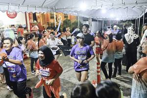 BIB: 
                            <button type="button" onclick="openModal(26305021)" class="btn btn-primary btn-sm float-right btn-popup" data-toggle="modal" data-target=".modal-high-quality">
                        <i class="fas fa-shopping-cart"></i> Add to Cart
                    </button>
                                            <button type="button" onclick="isThisMe(26305021, true)" class="btn btn-success btn-sm float-right btn-popup btn-isme hidden" data-toggle="tooltip" data-placement="bottom" title="นี่คือรูปของคุณใช่ไหม คลิกที่นี่เพื่อเอาเข้าอัลบั้ม">
                        <i class="fas fa-plus"></i> Add to album
                    </button>
                    <button type="button" onclick="isThisMe(26305021, false)" class="btn btn-warning btn-sm float-right btn-popup btn-isnotme hidden">
                        <i class="fas fa-ban"></i> Remove from album
                    </button>