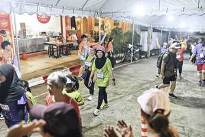 BIB: 
                            <button type="button" onclick="openModal(26306081)" class="btn btn-primary btn-sm float-right btn-popup" data-toggle="modal" data-target=".modal-high-quality">
                        <i class="fas fa-shopping-cart"></i> Add to Cart
                    </button>
                                            <button type="button" onclick="isThisMe(26306081, true)" class="btn btn-success btn-sm float-right btn-popup btn-isme hidden" data-toggle="tooltip" data-placement="bottom" title="นี่คือรูปของคุณใช่ไหม คลิกที่นี่เพื่อเอาเข้าอัลบั้ม">
                        <i class="fas fa-plus"></i> Add to album
                    </button>
                    <button type="button" onclick="isThisMe(26306081, false)" class="btn btn-warning btn-sm float-right btn-popup btn-isnotme hidden">
                        <i class="fas fa-ban"></i> Remove from album
                    </button>